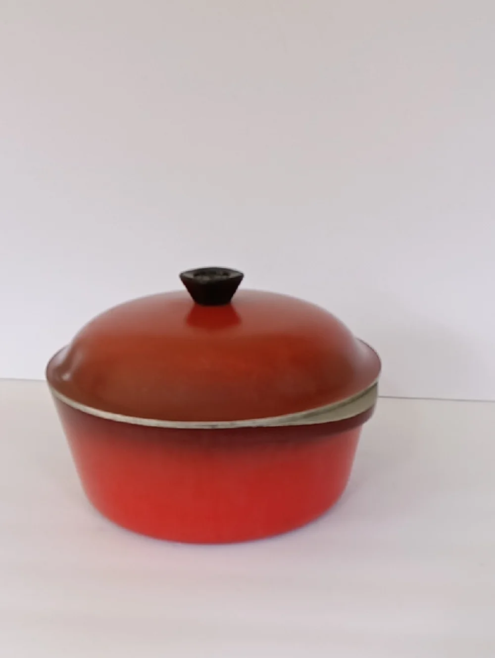 Club Cookware Vintage Dutch Oven Fire Red 10